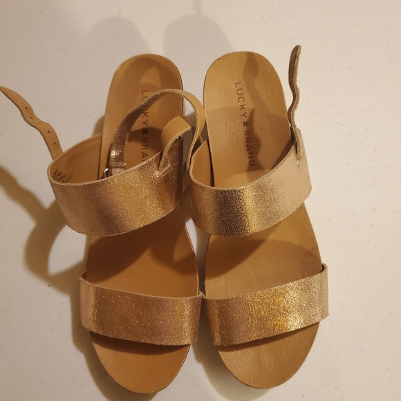 Lucky Brand - Picture 2 of 2